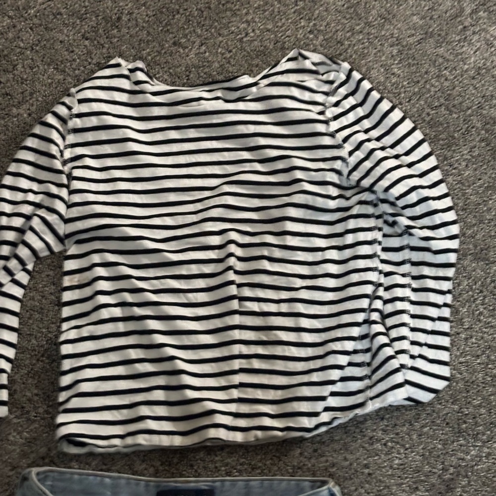 Old Navy Black and White Striped Long Sleeve Tee